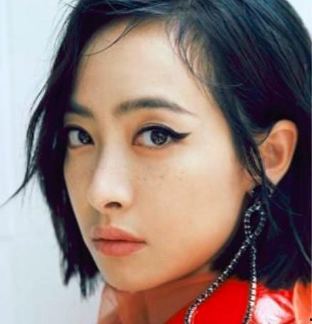 有雀斑的外國明星,揭秘有雀斑的美麗外國明星風采”